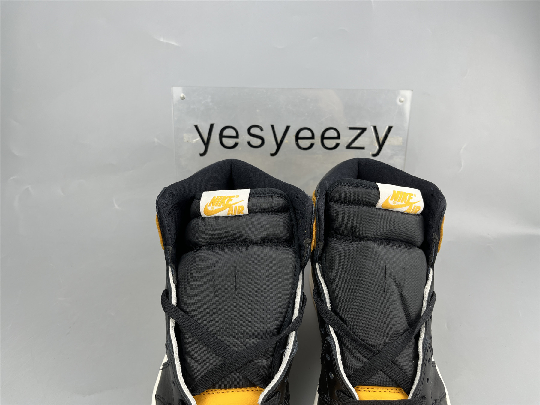 UA AIR JORDAN 1 RETRO HIGH OG 