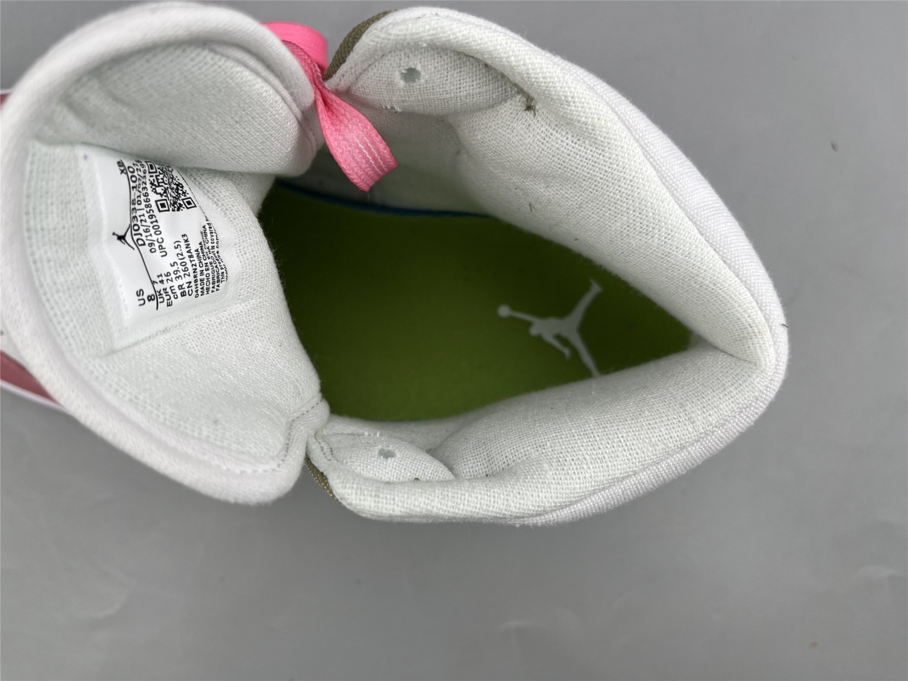 UA AIR JORDAN 1 MID SE GS 