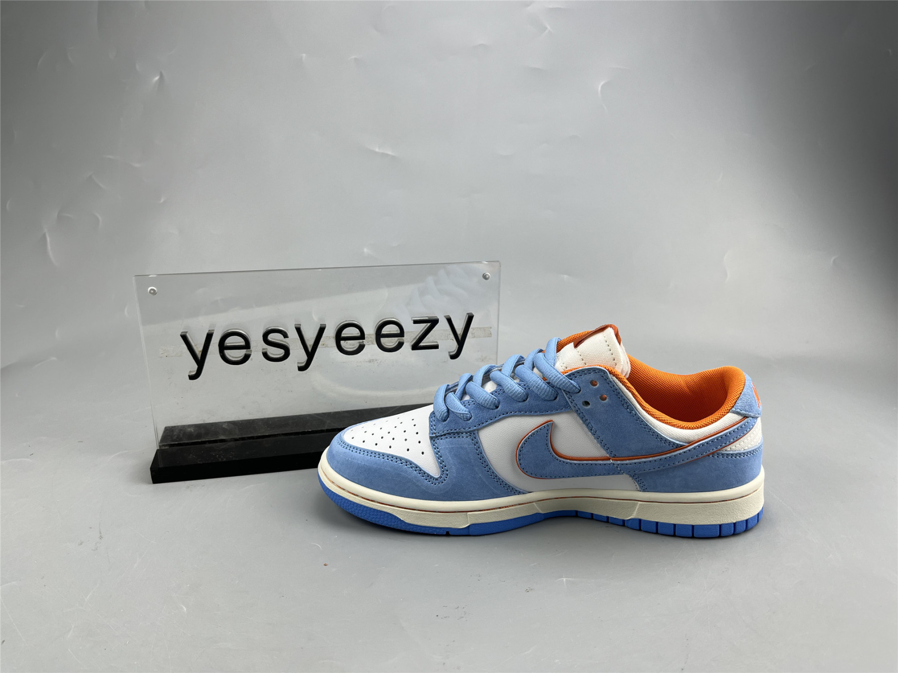 UA NIKE DUNK LOW BLUE ORANGE