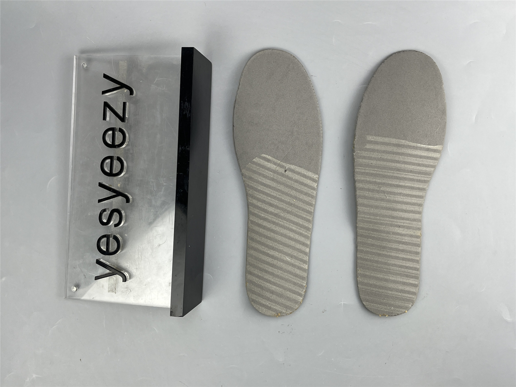 UA NIKE WMNS DUNK LOW 