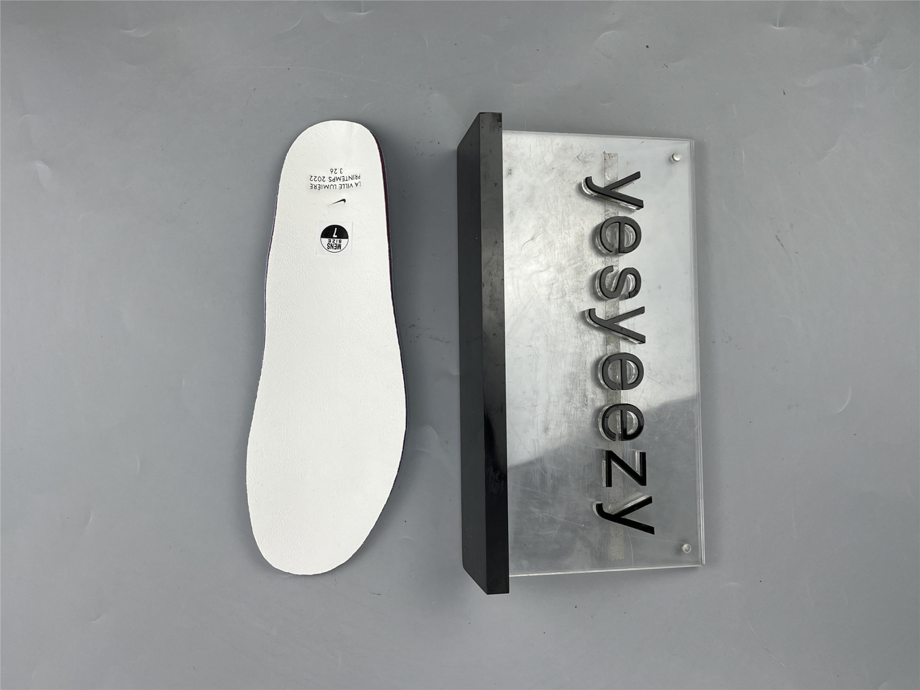 UA NIKE AIR MAX 1 AMD