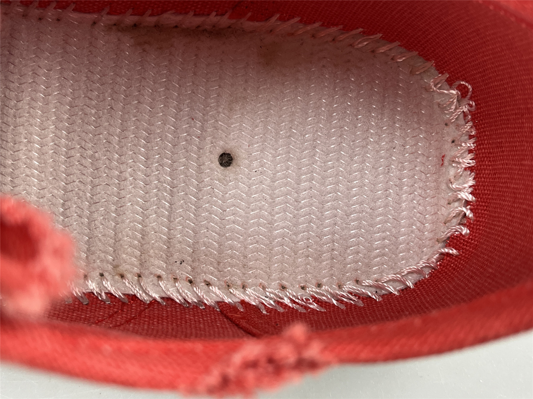 UA PARIS MID RED