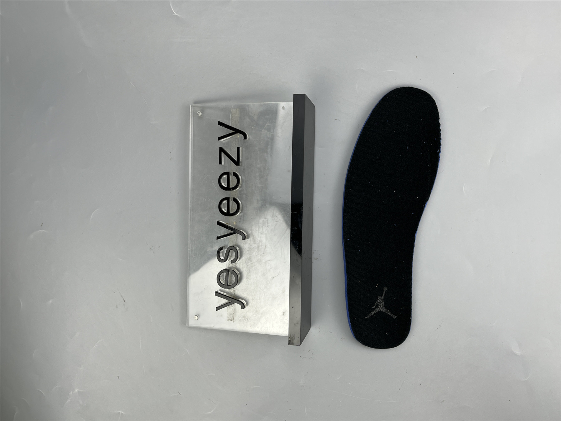 UA AIR JORDAN 13 RETRO 