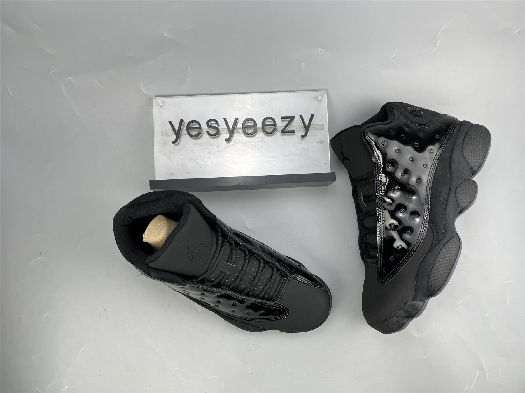 UA AIR JORDAN 13 RETRO 