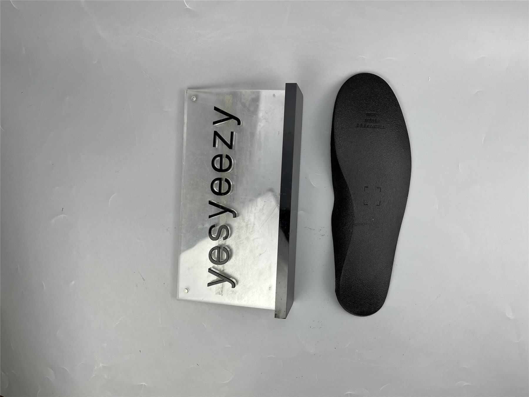 UA AIR JORDAN 1 RETRO HIGH OG 