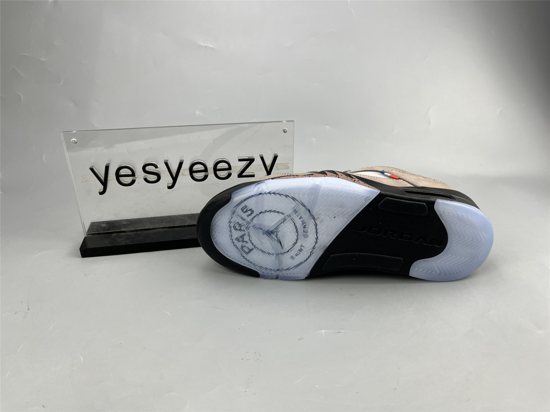 UA PARIS SAINT-GERMAIN X AIR JORDAN 5 RETRO LOW 