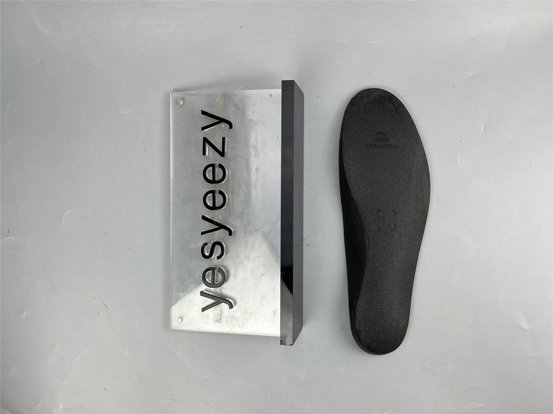 UA PARIS SAINT-GERMAIN X AIR JORDAN 5 RETRO LOW 