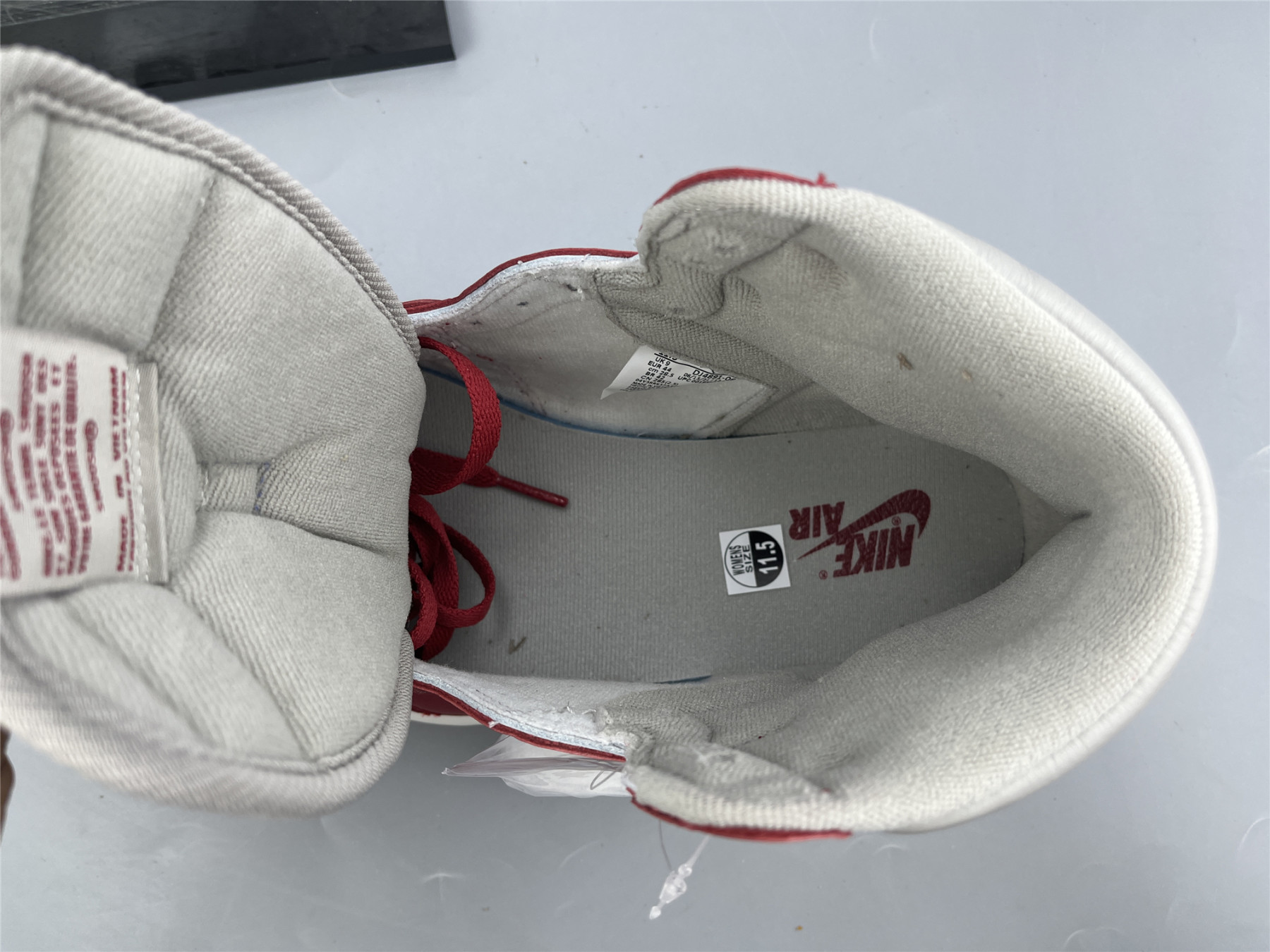 UA WMNS AIR JORDAN 1 HIGH OG