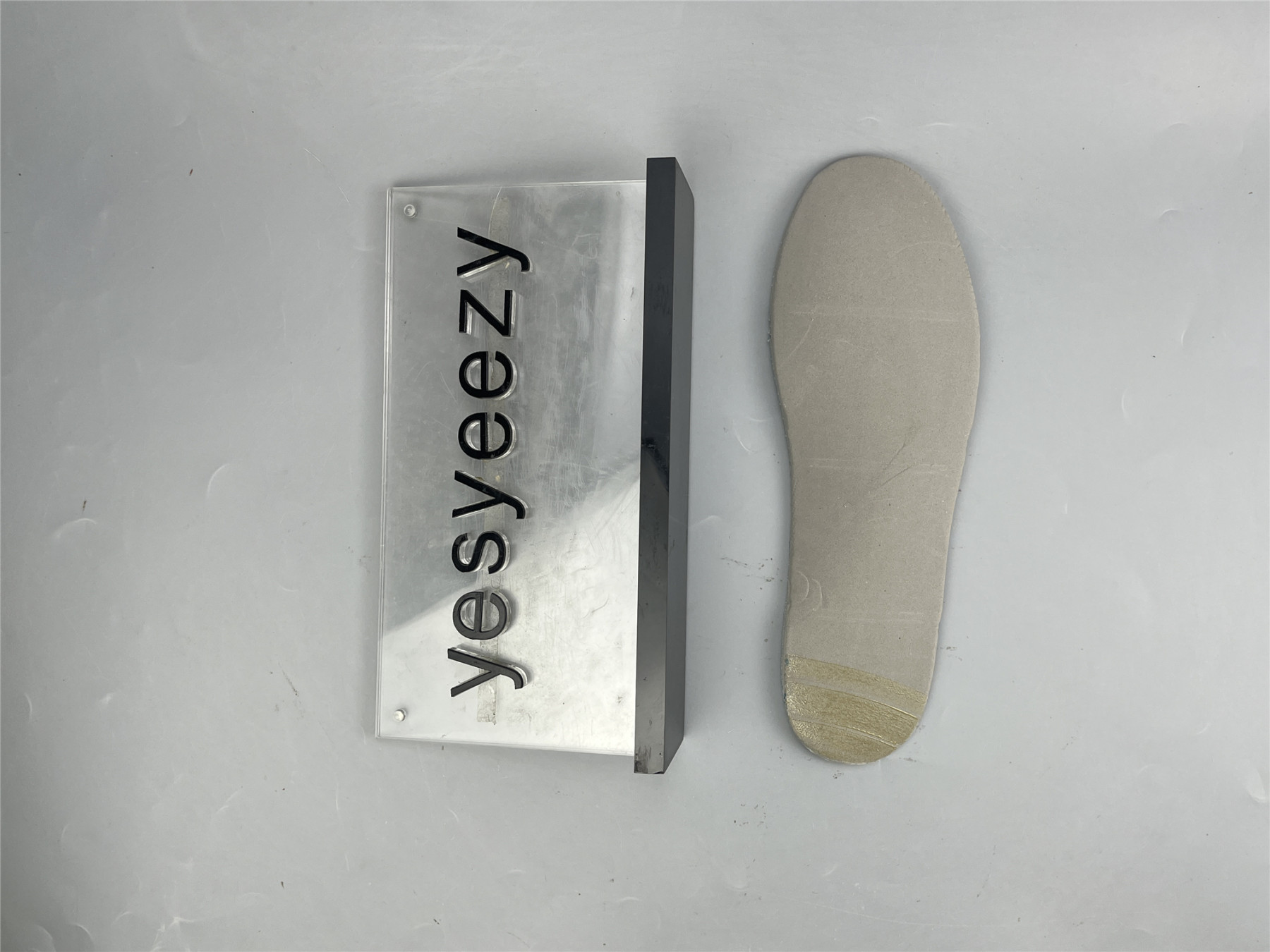 UA NIKE WMNS DUNK LOW 