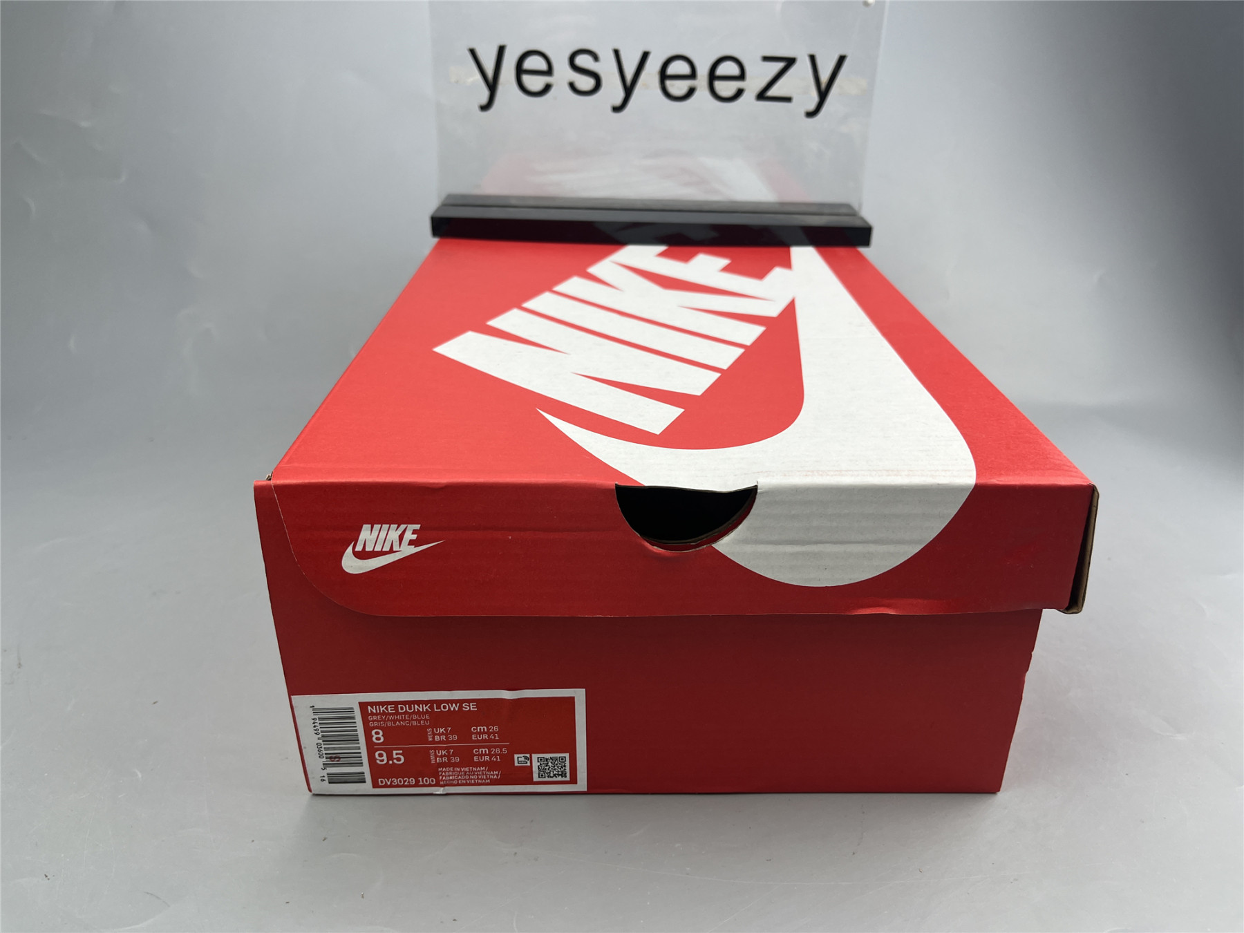 UA NIKE WMNS DUNK LOW 