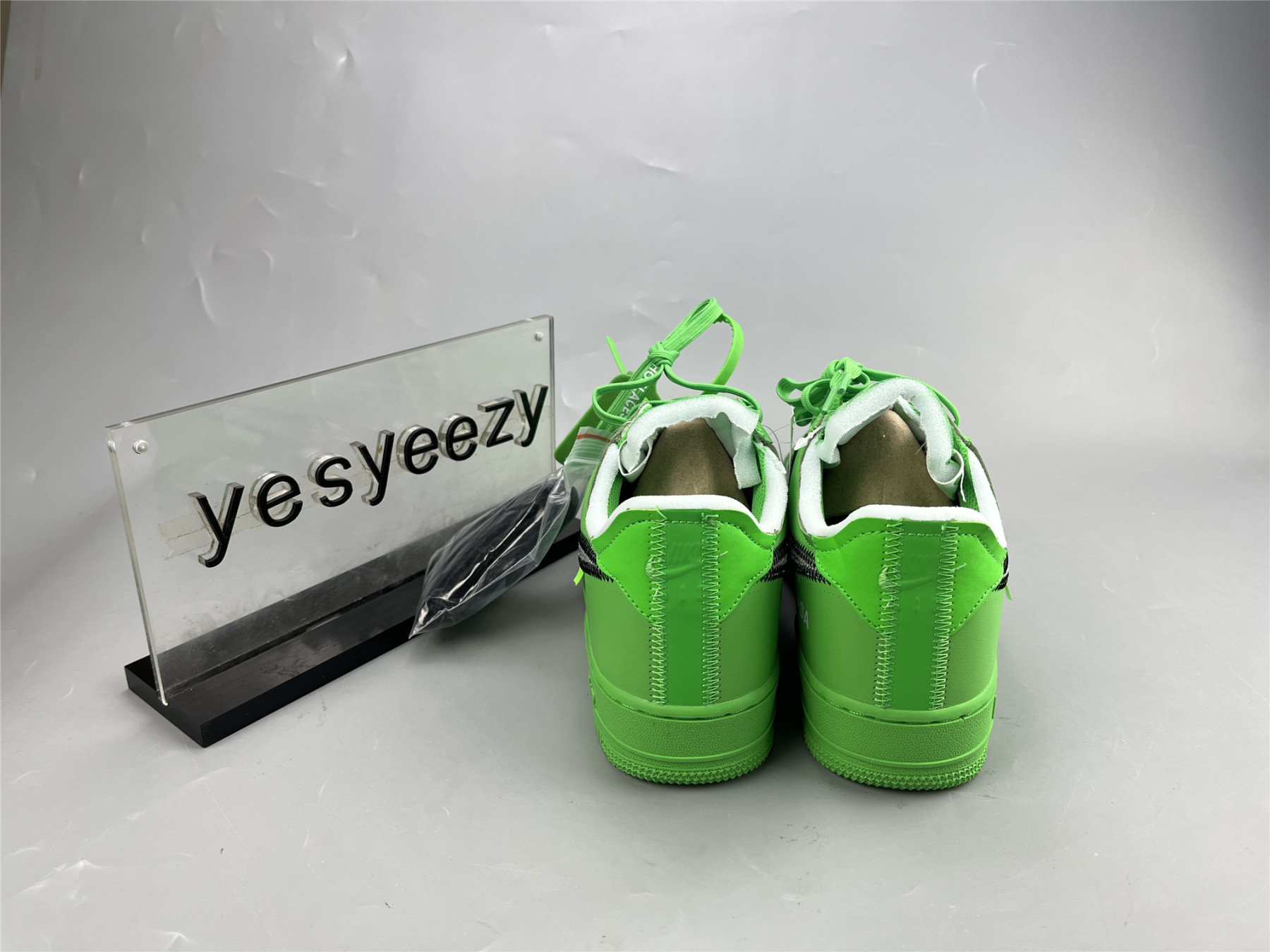 UA NIKE OFF-WHITE X AIR FORCE 1 LOW 