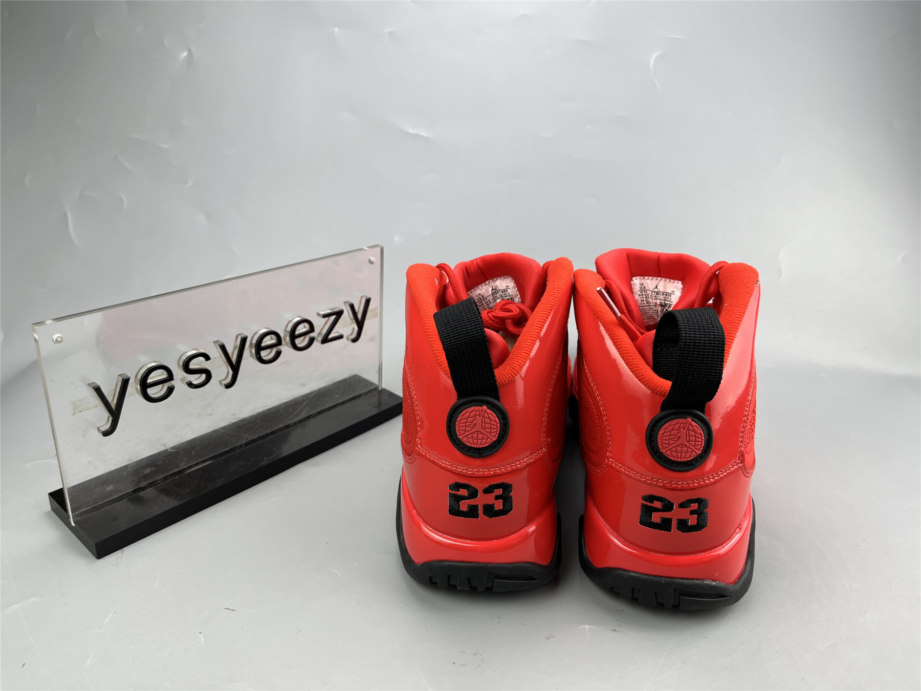 UA AIR JORDAN 9 RETRO 