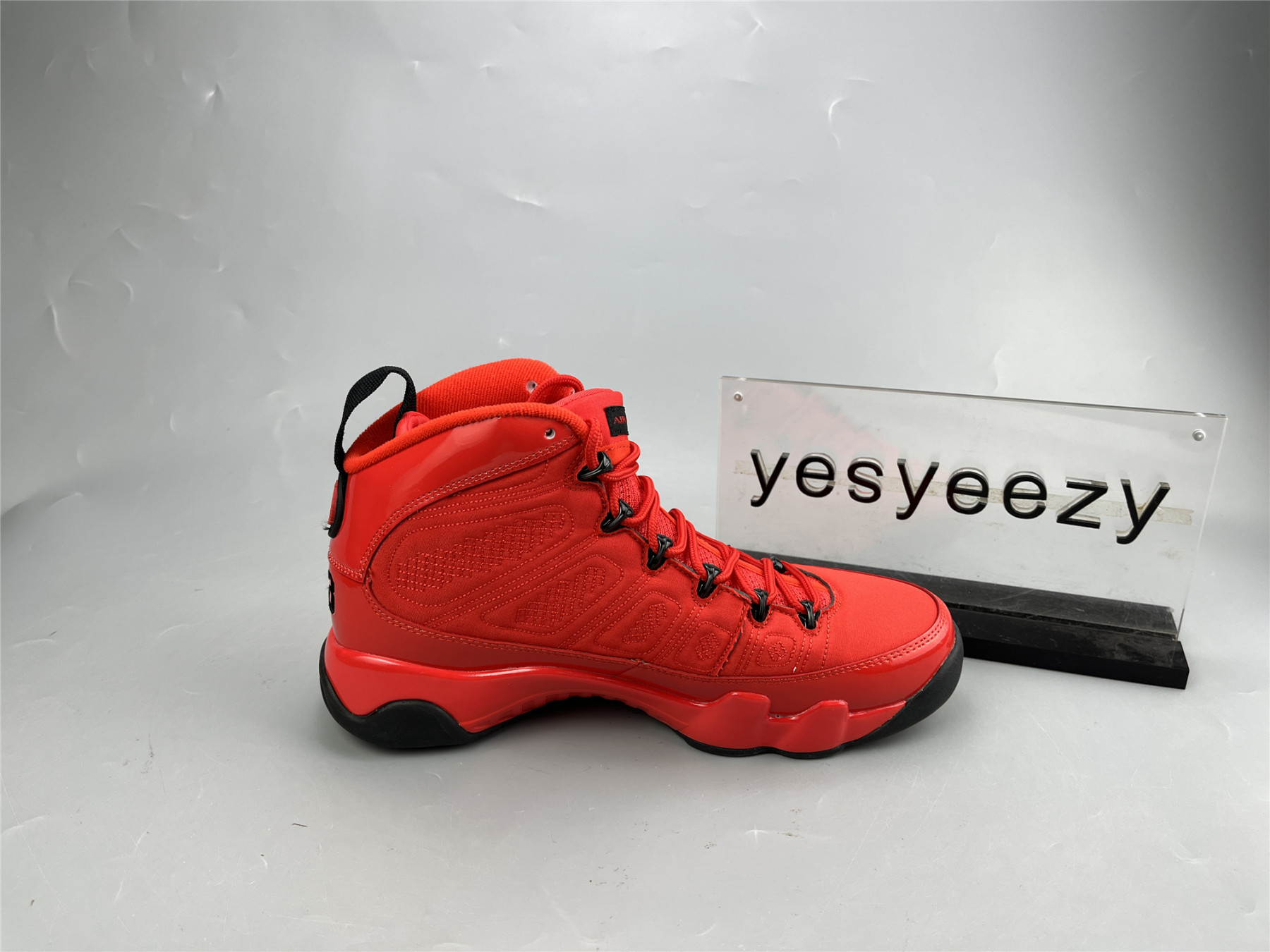 UA AIR JORDAN 9 RETRO 