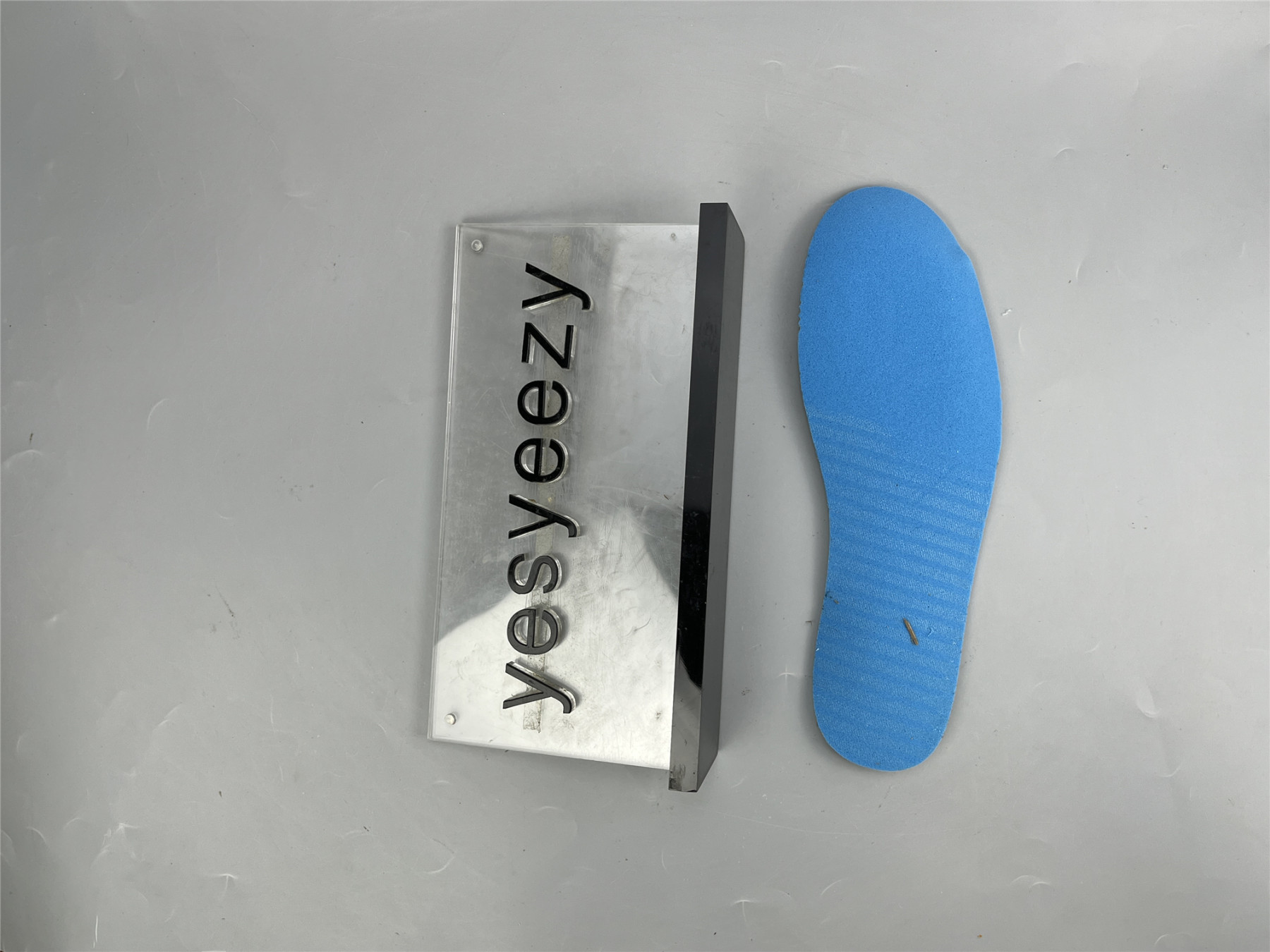 UA AIR JORDAN 1 RETRO LOW OG 