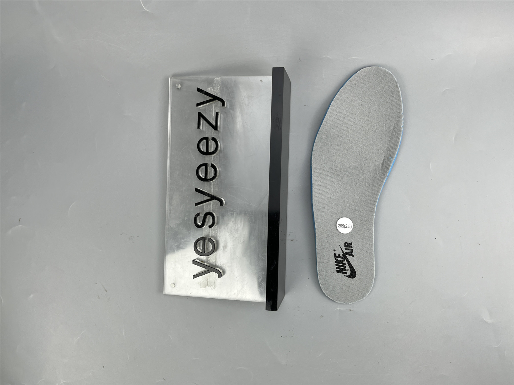 UA WMNS AIR JORDAN 1 RETRO HIGH OG