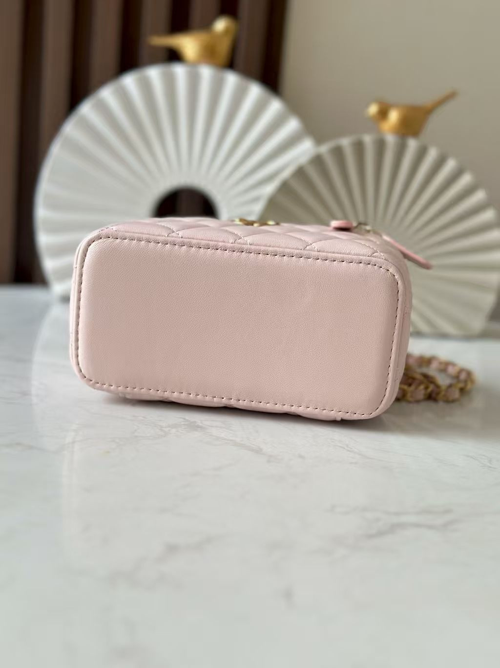 Ch**el Vanity With Chain 9.5x17x8cm