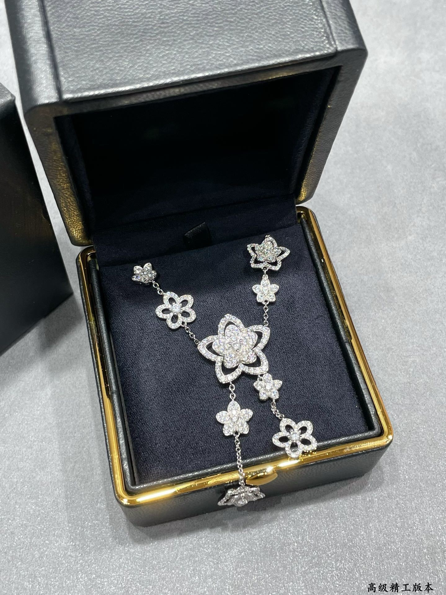 Graff Wild Flower D1am0nd Drop Necklace