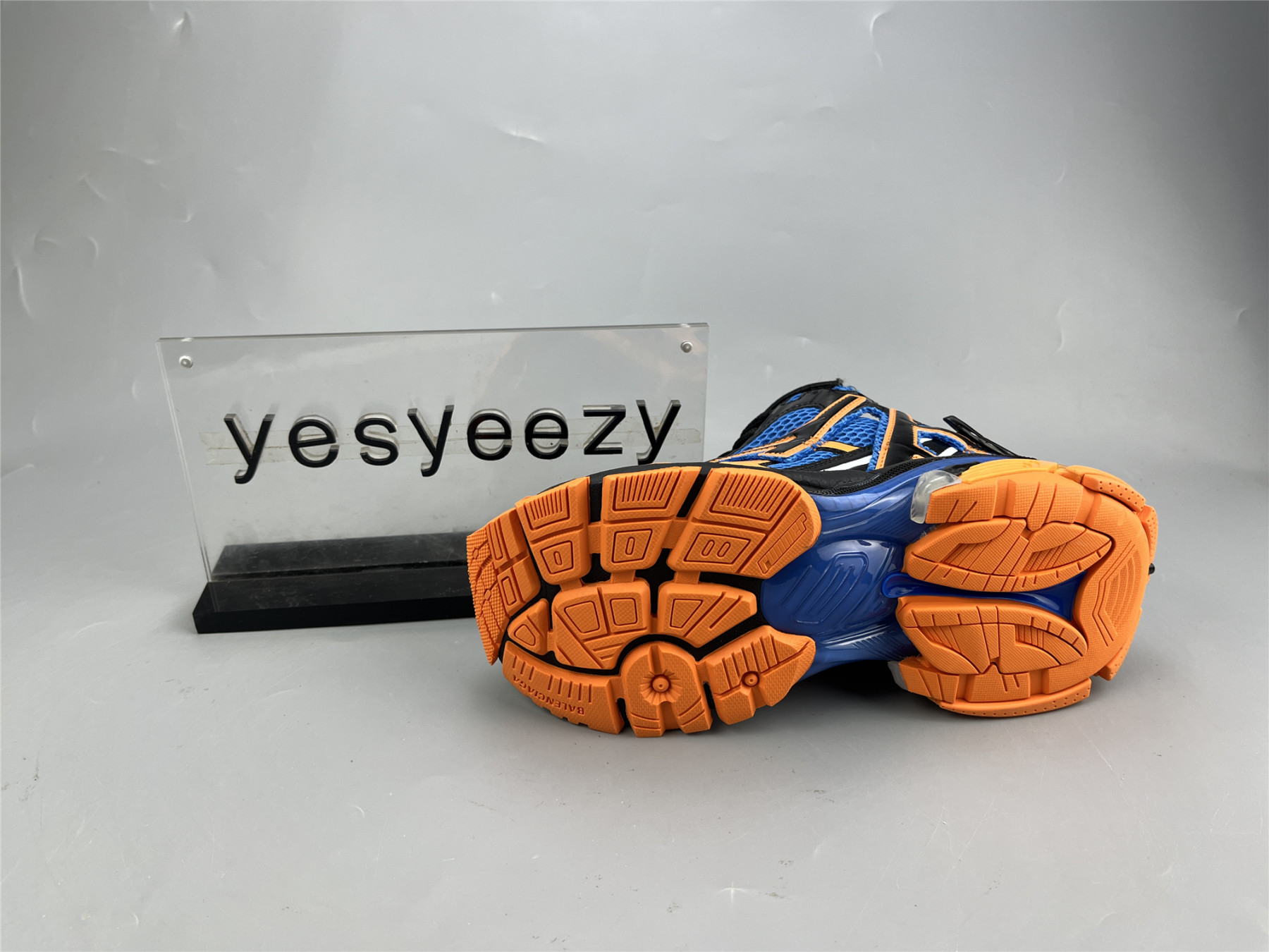 UA RUNNER ROYAL ORANGE