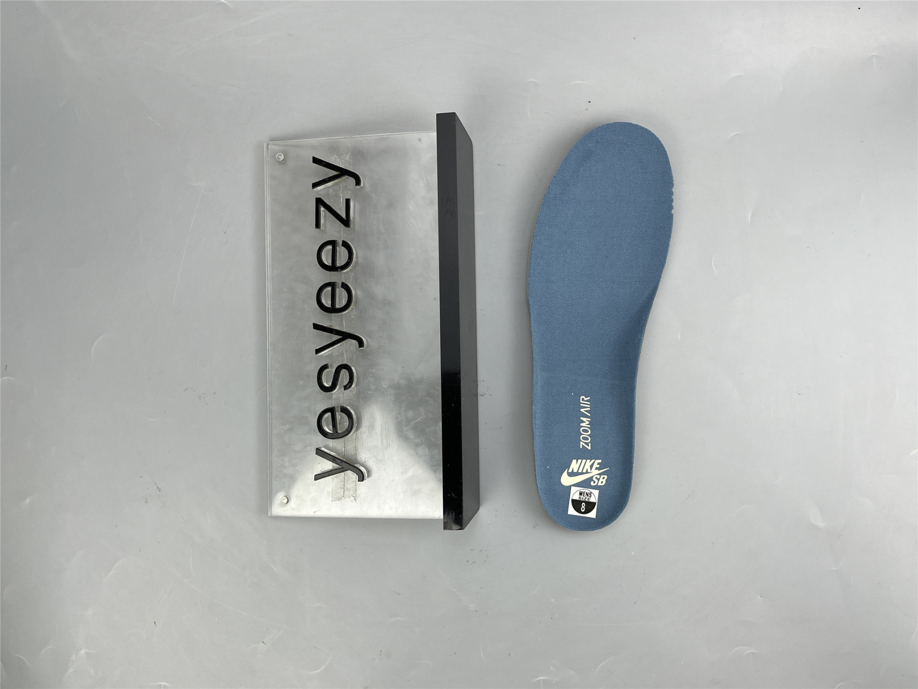 UA NIKE DUNK LOW PRO SB 