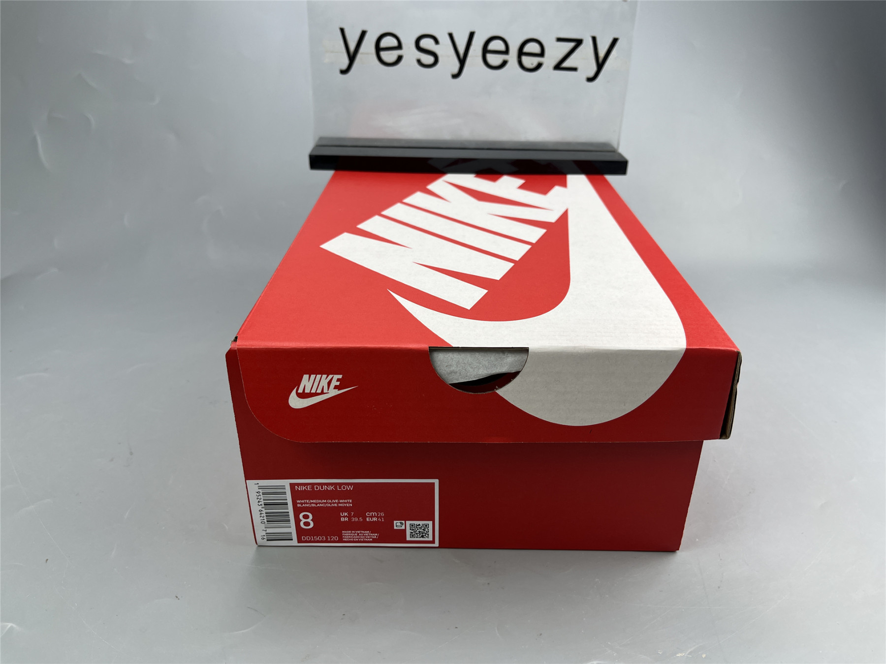 UA NIKE WMNS DUNK LOW 