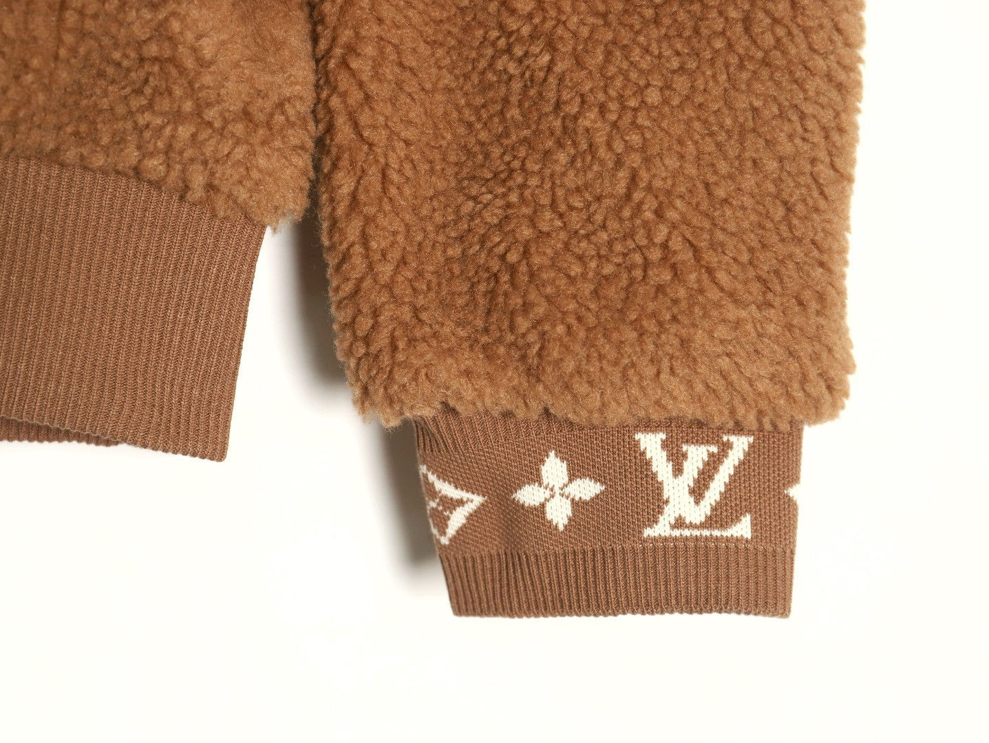 L0vis Vvtt0n LV 24Fw Jacket