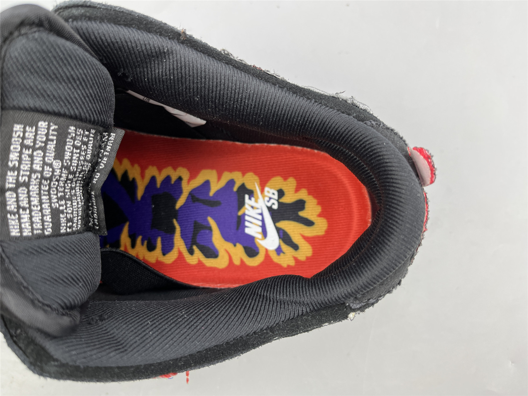 ua nike neckFa*e x dunk low pro sb