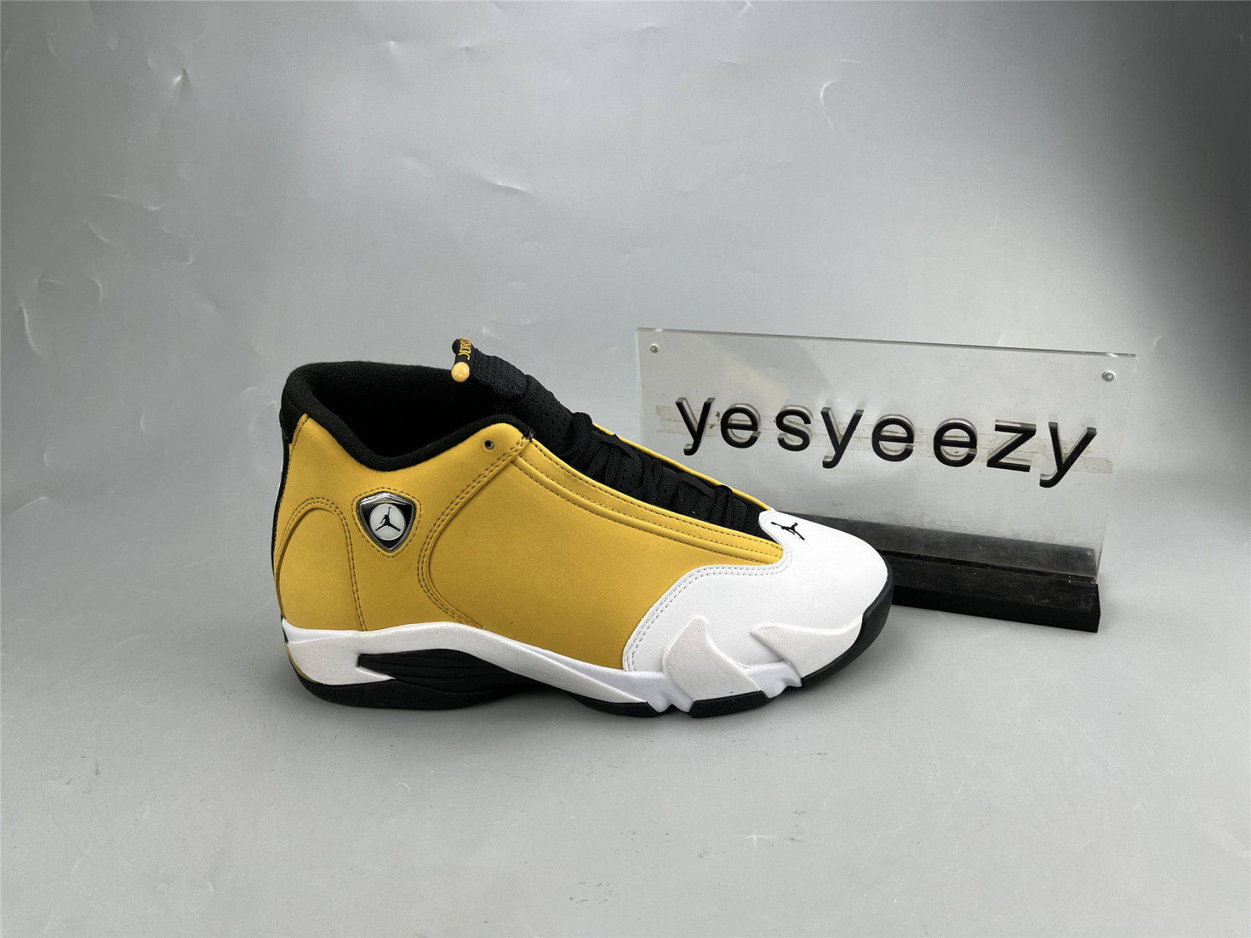 UA AIR JORDAN 14 RETRO 