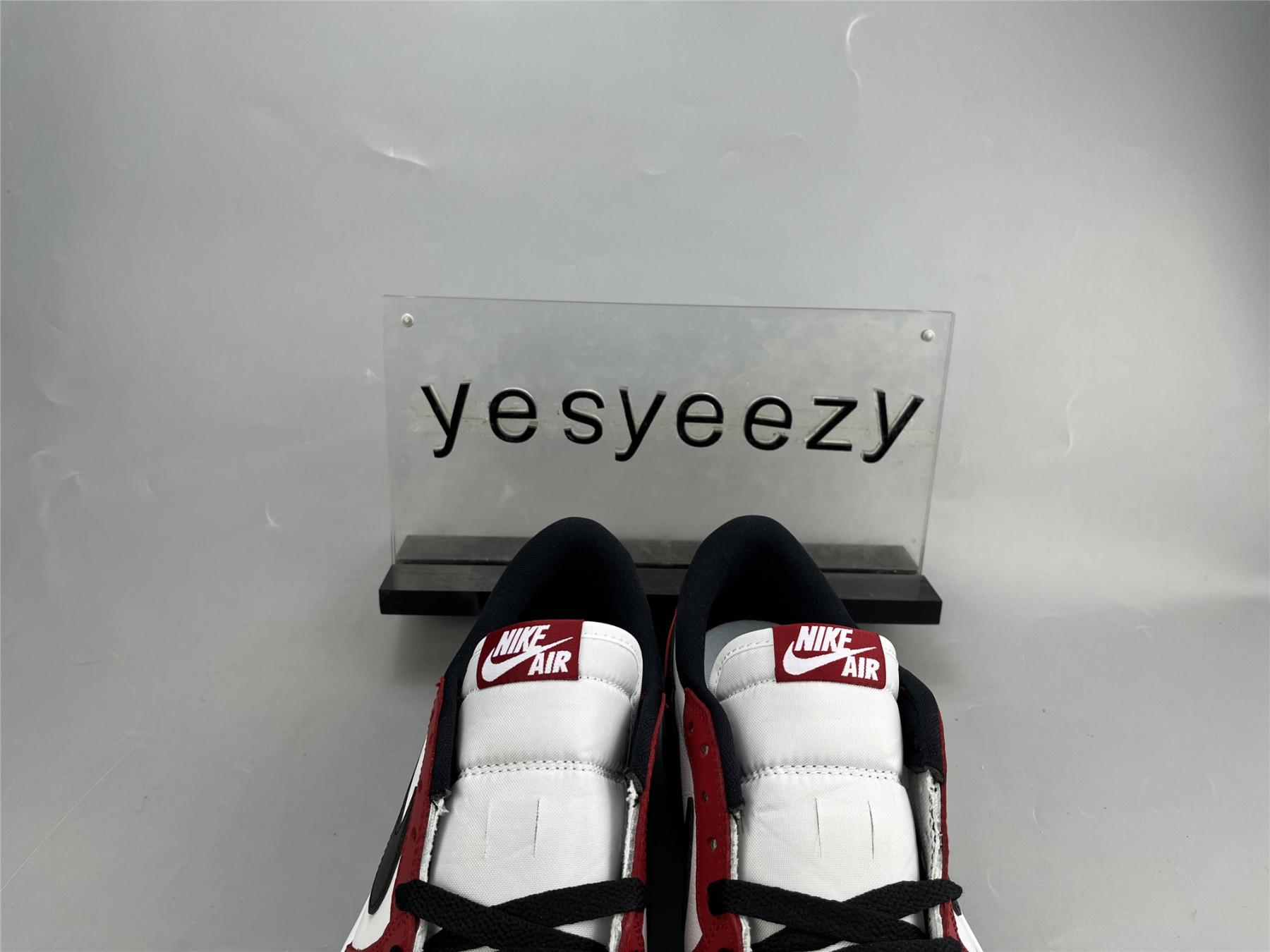 UA AIR JORDAN 1 RETRO LOW OG 