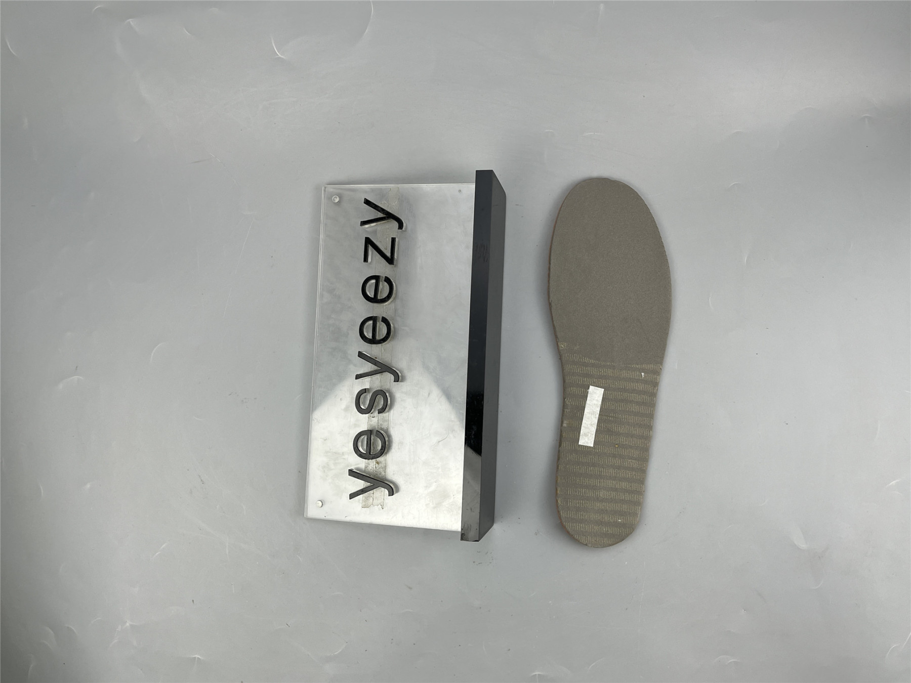 UA NIKE WMNS DUNK LOW 