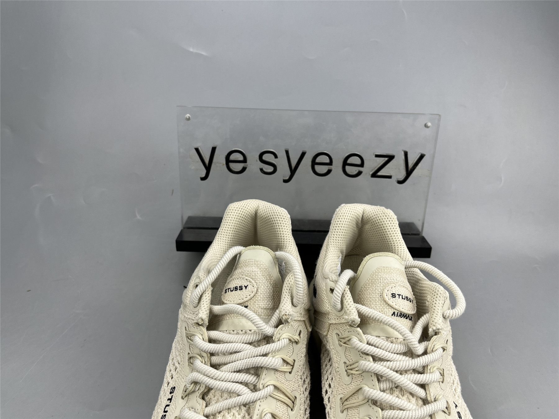 UA NIKE STUSSY X AIR MAX 2013 