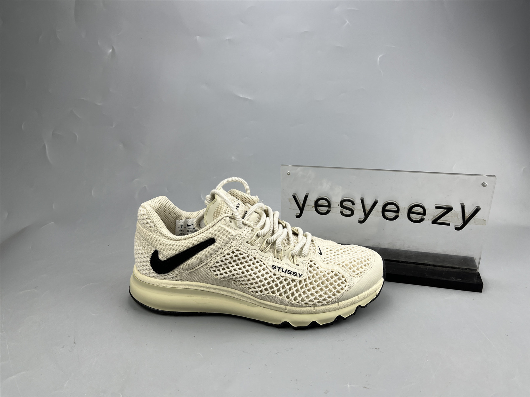 UA NIKE STUSSY X AIR MAX 2013 