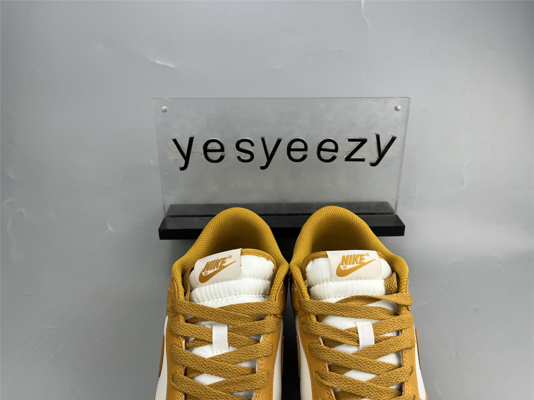 UA NIKE WMNS DUNK LOW NEXT NATURE 