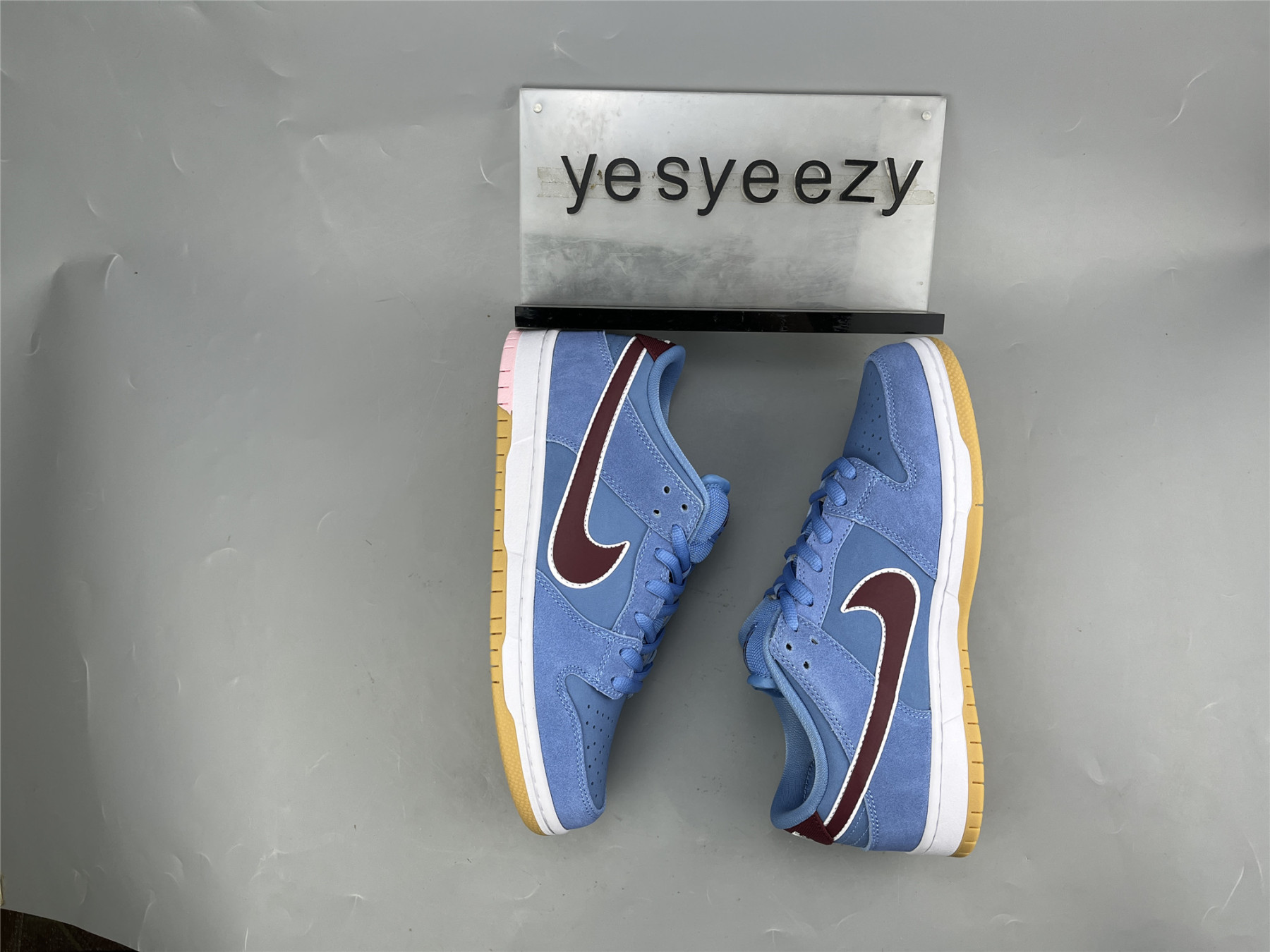 UA NIKE DUNK LOW PREMIUM SB 