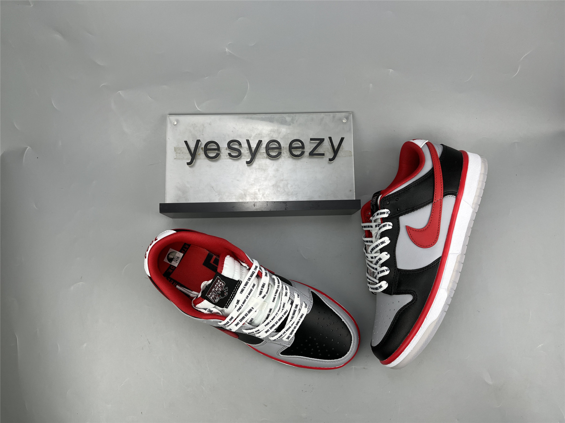 UA NIKE CLARK ATLANTA UNIVERSITY X DUNK LOW 