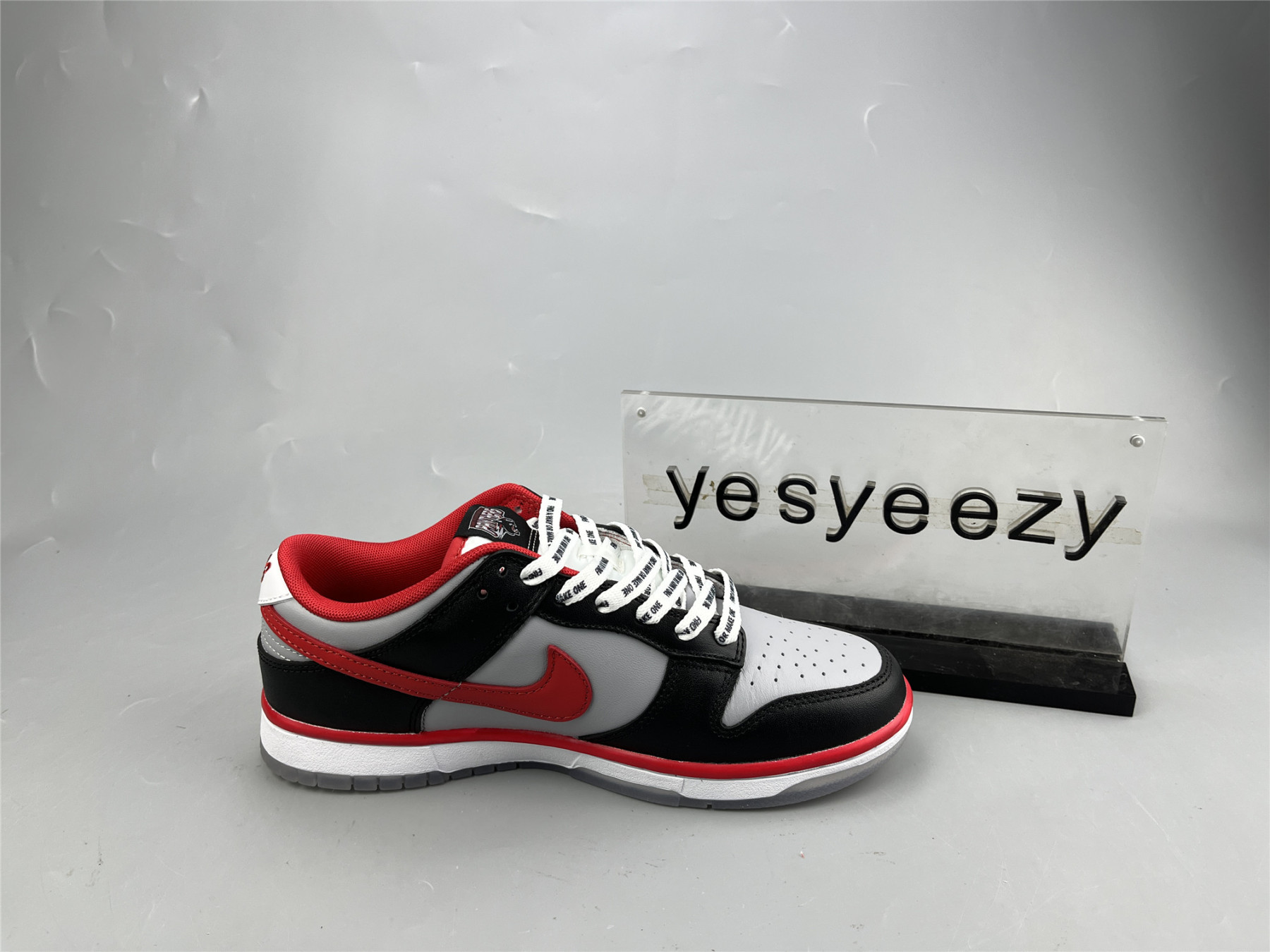 UA NIKE CLARK ATLANTA UNIVERSITY X DUNK LOW 