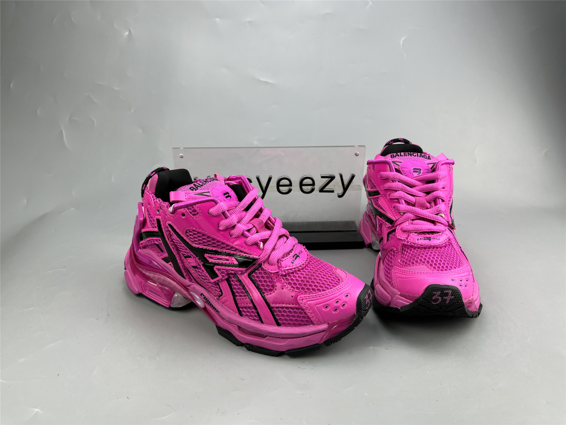 UA RUNNER DARK PINK BLACK