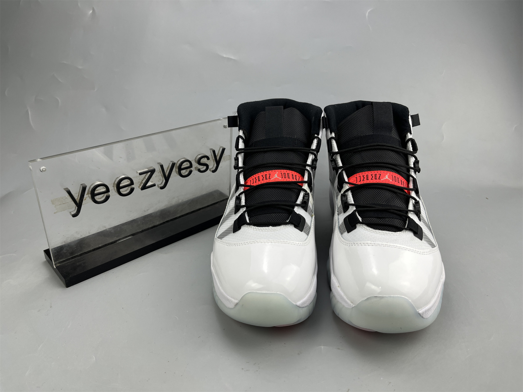 UA AIR JORDAN 11 ADAPT 