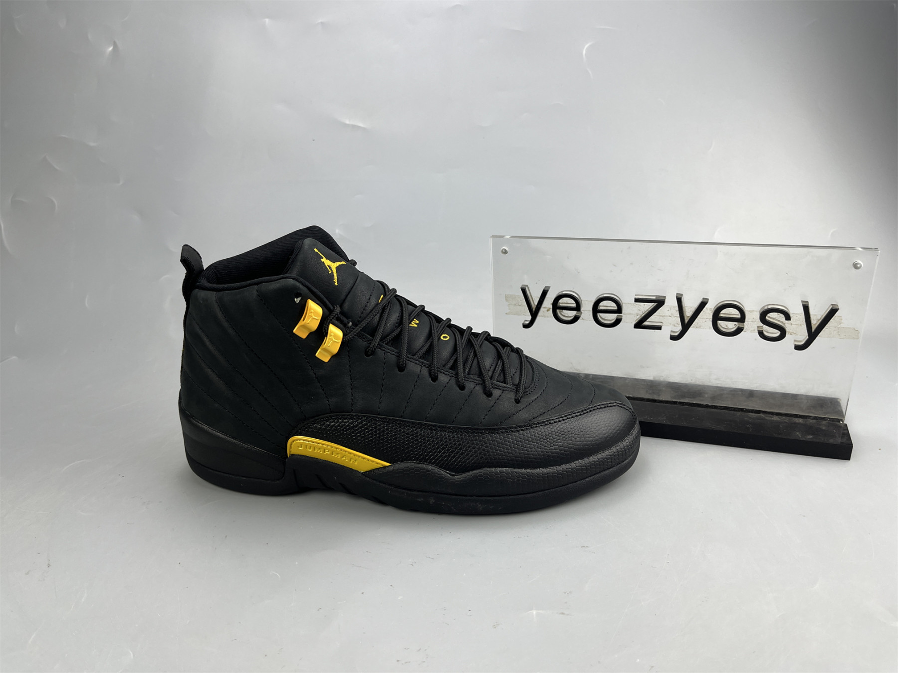 UA AIR JORDAN 12 RETRO 