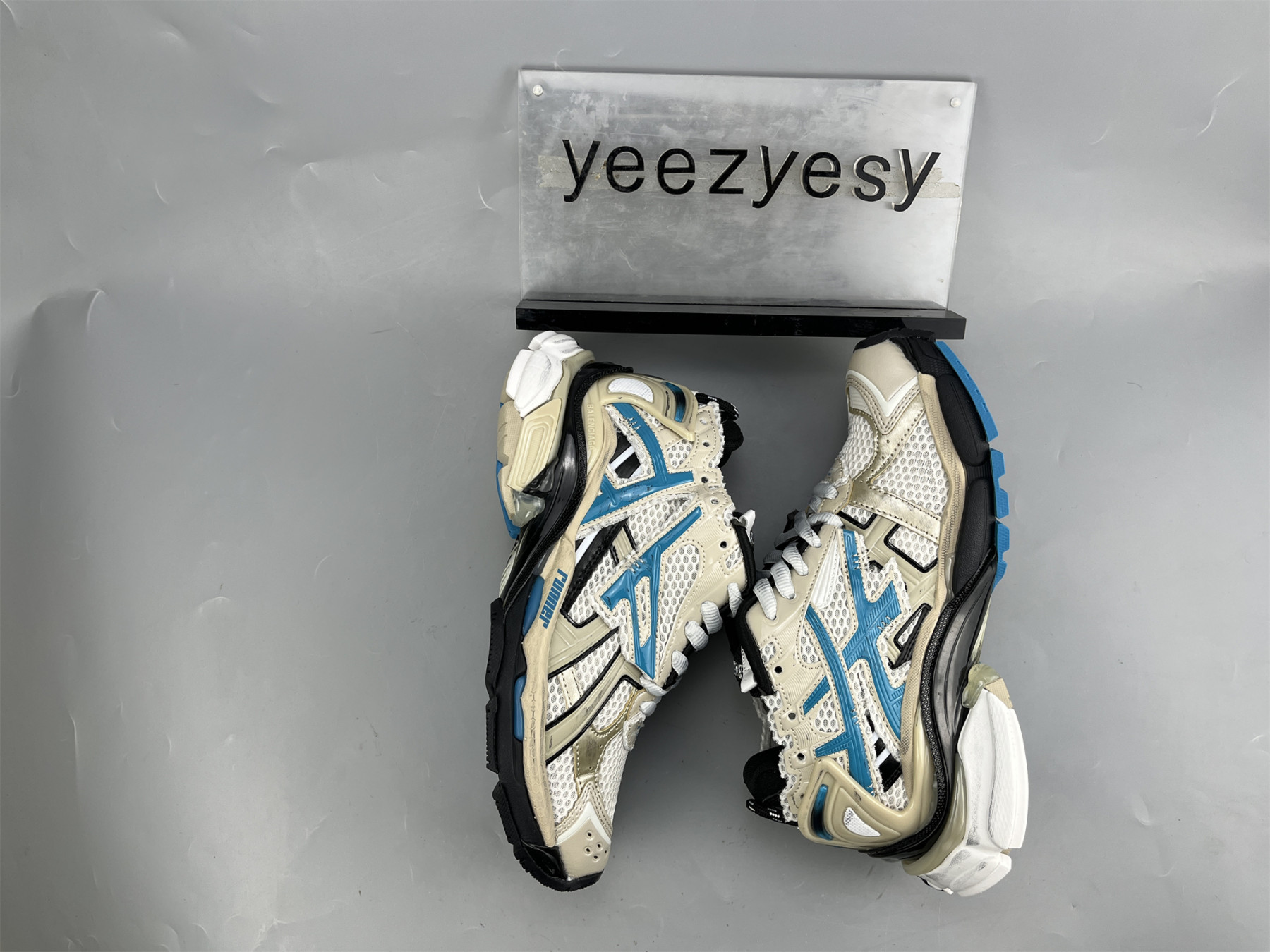 UA RUNNER BLACK CHAMPAGNE ORCHID