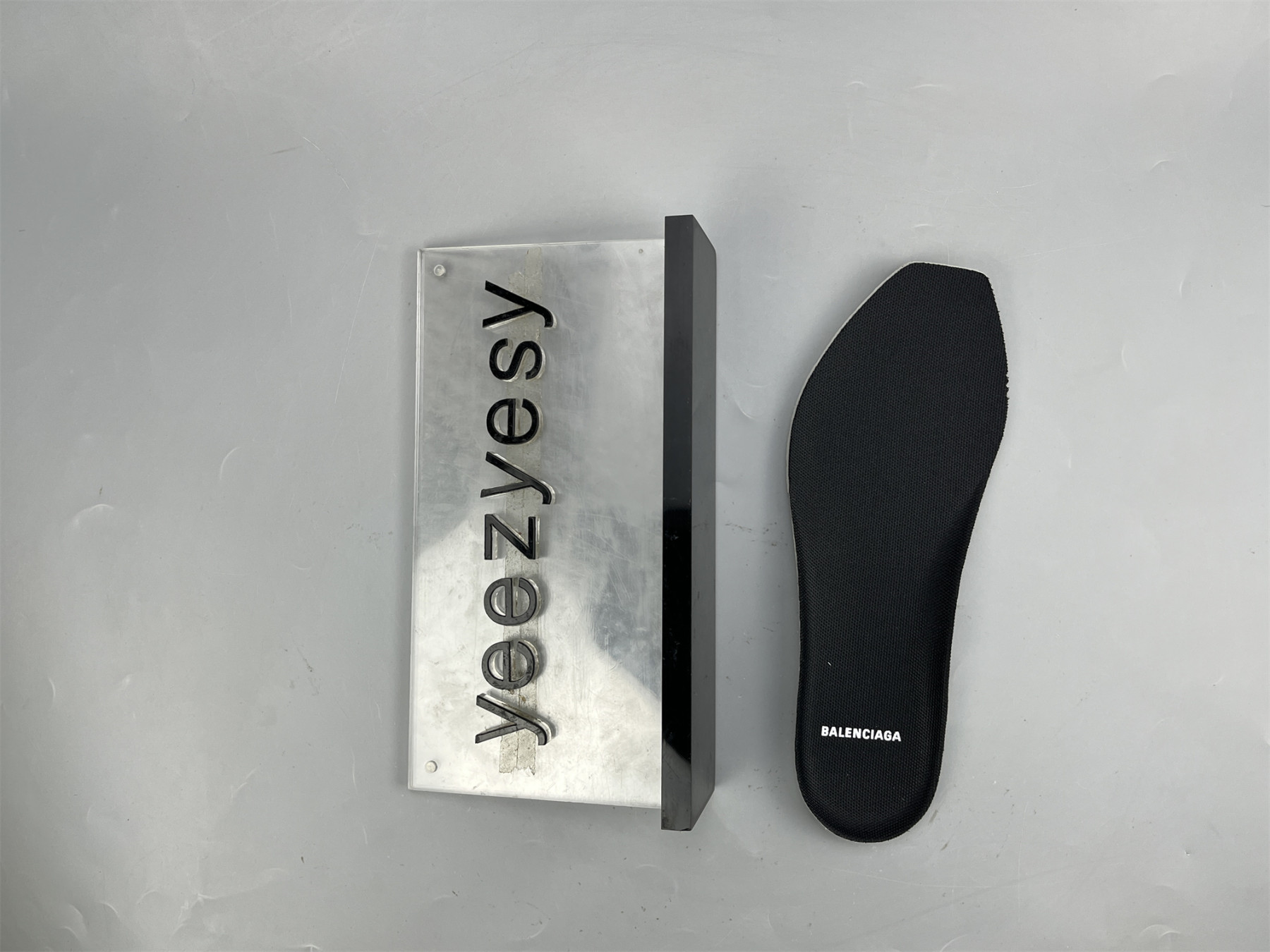 UA PHANTOM SNEAKER BLACK WHITE