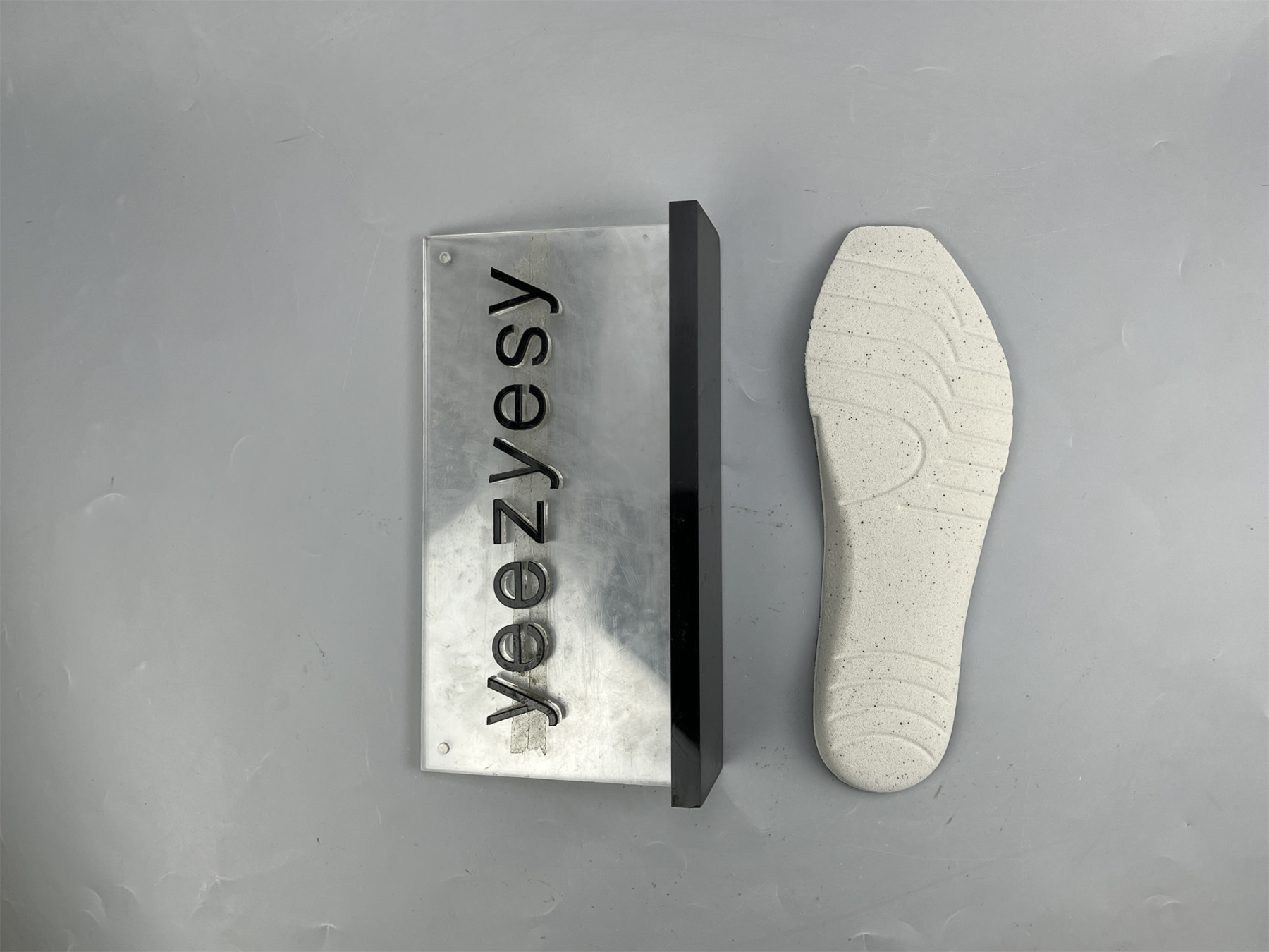 UA PHANTOM SNEAKER BLACK WHITE