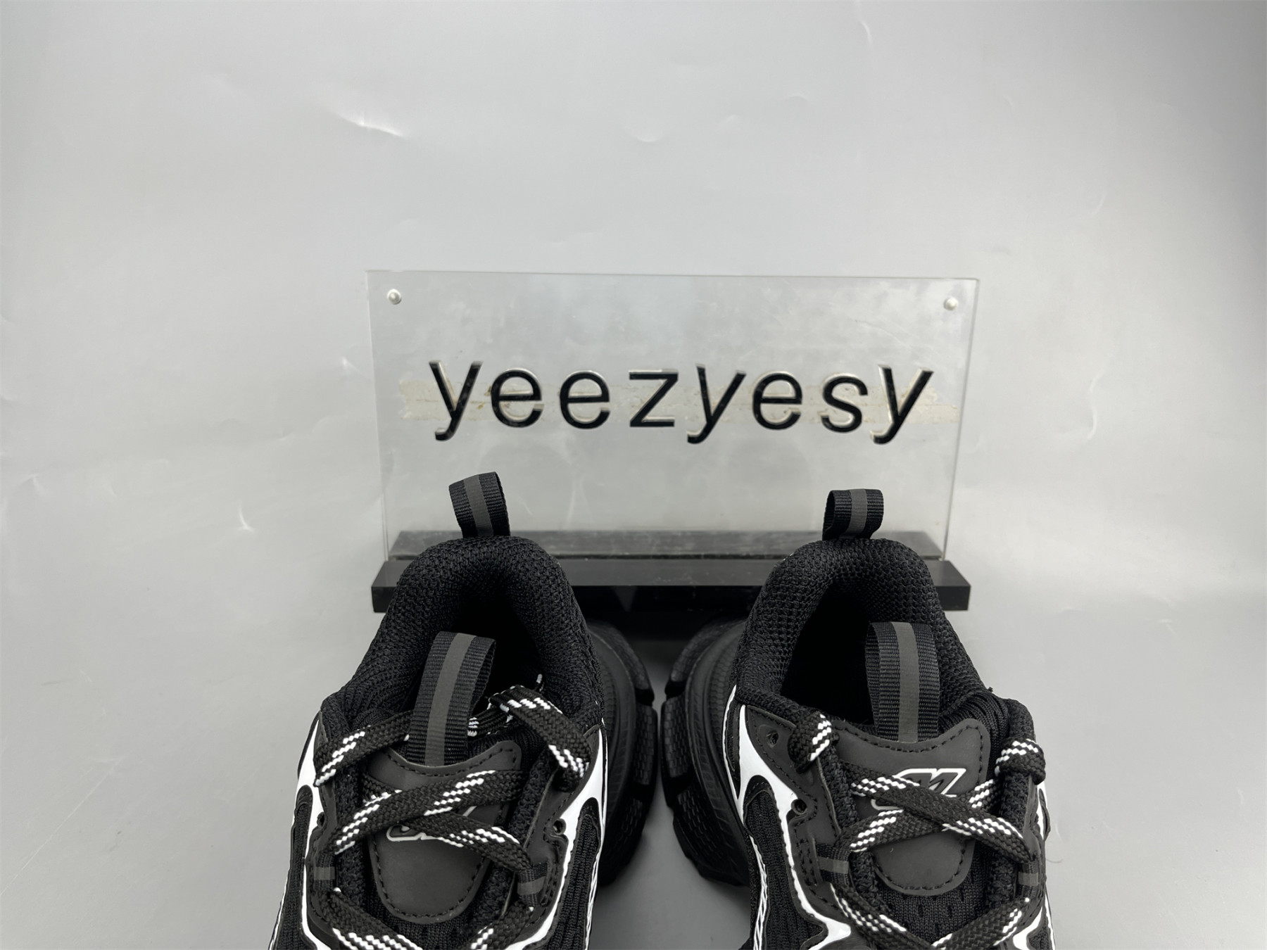 UA PHANTOM SNEAKER BLACK WHITE