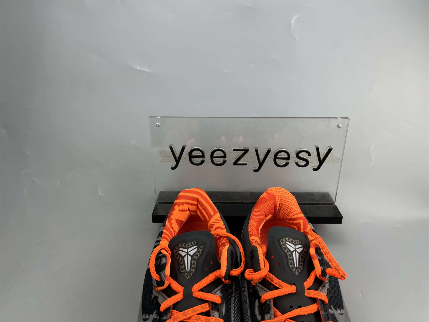 UA NIKE KOBE 8 SYSTEM 