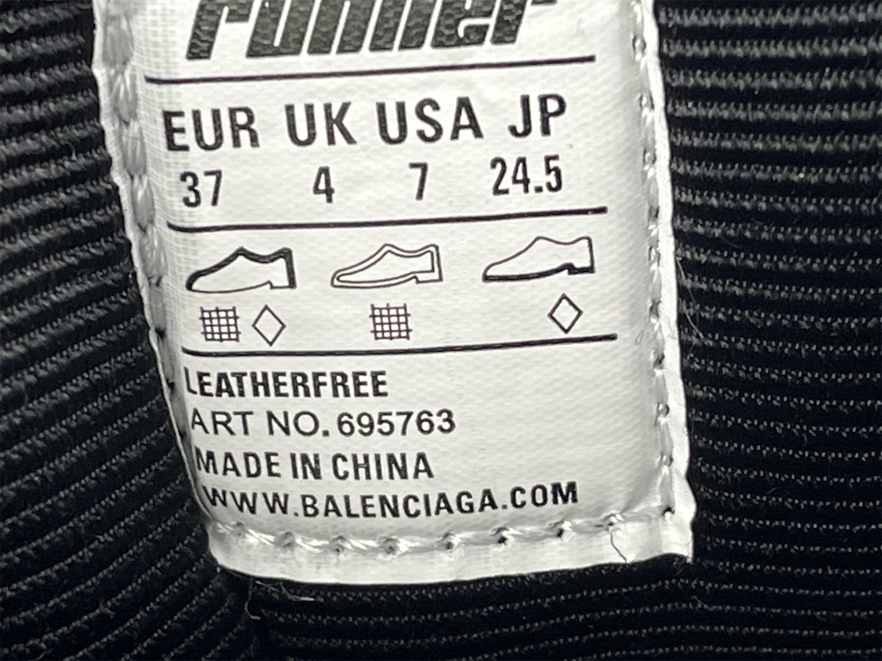 UA RUNNER HIGHTOP WHITE BLACK