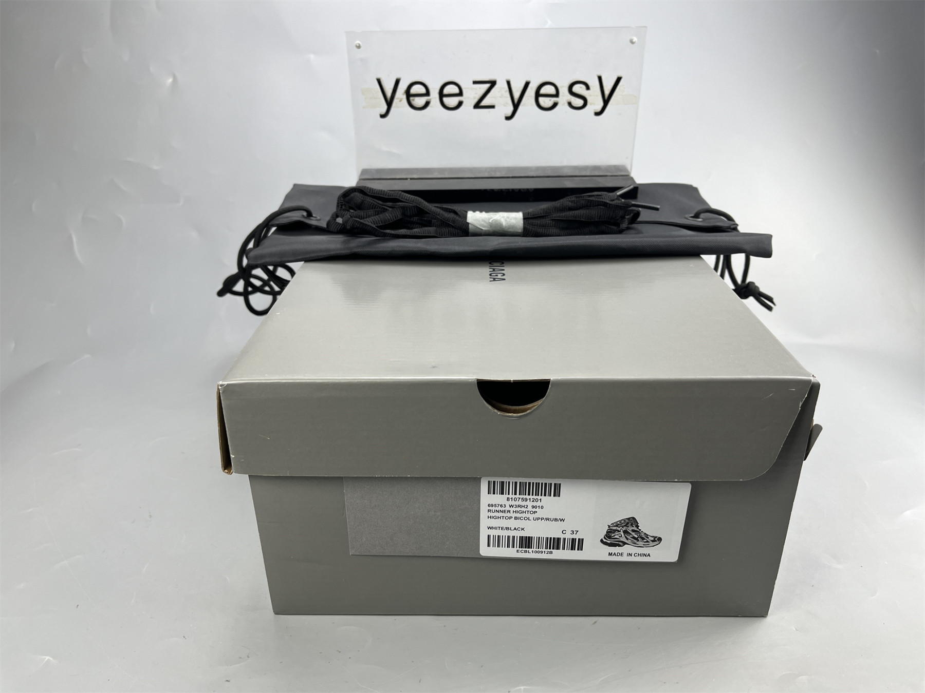 UA RUNNER HIGHTOP WHITE BLACK