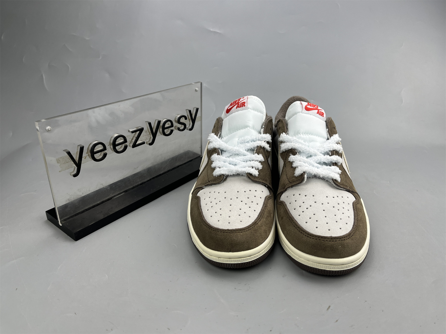 UA AIR JORDAN 1 RETRO LOW OG 