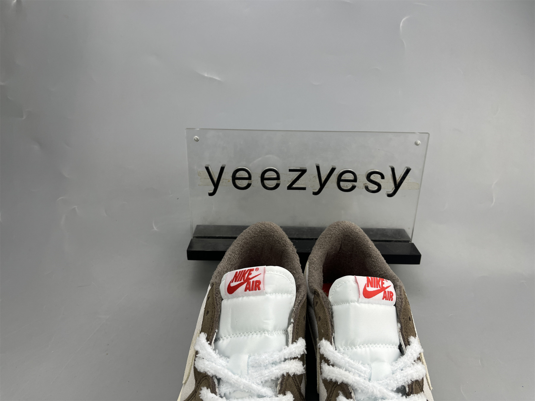 UA AIR JORDAN 1 RETRO LOW OG 