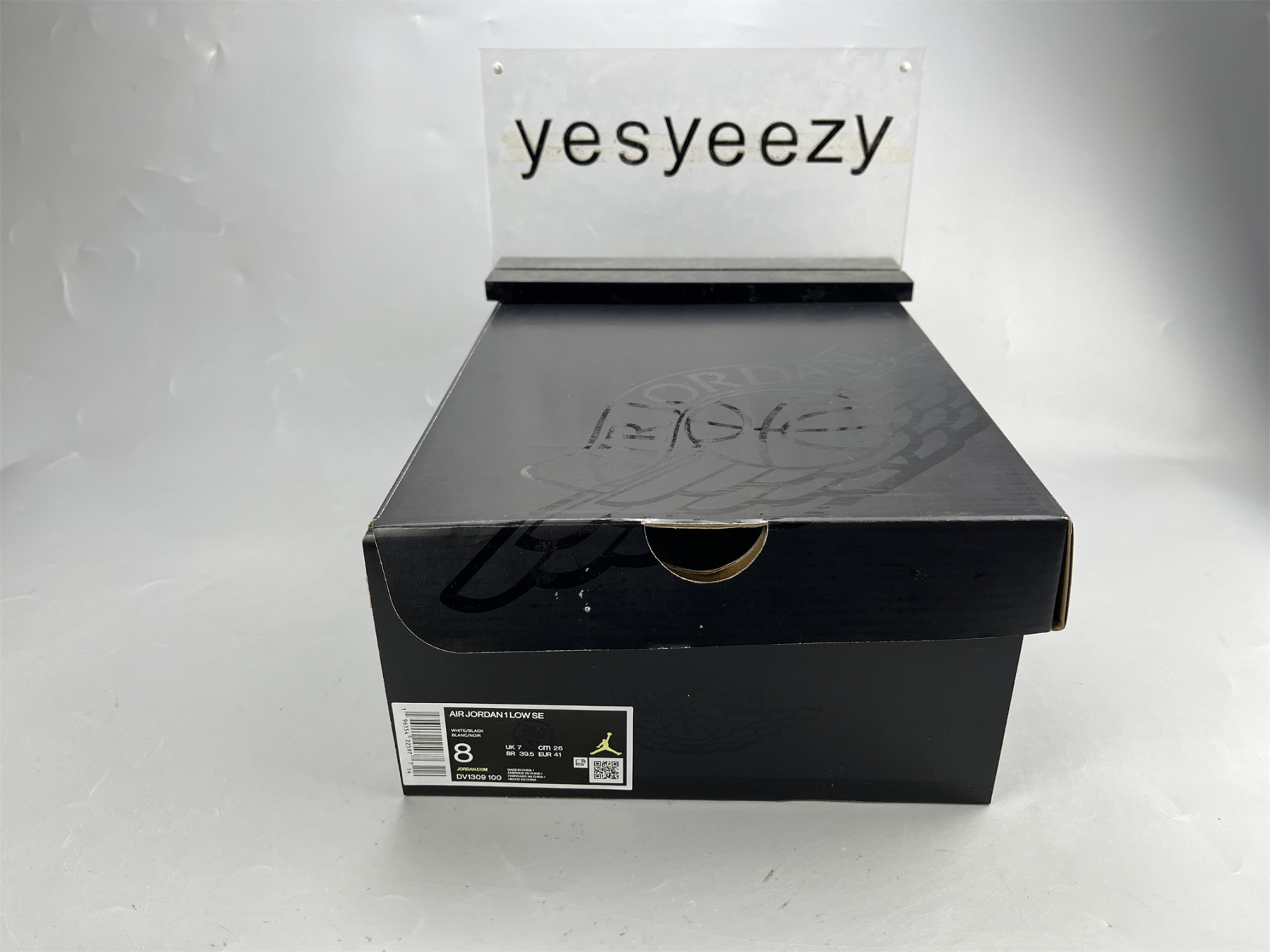 UA AIR JORDAN 1 LOW SE 