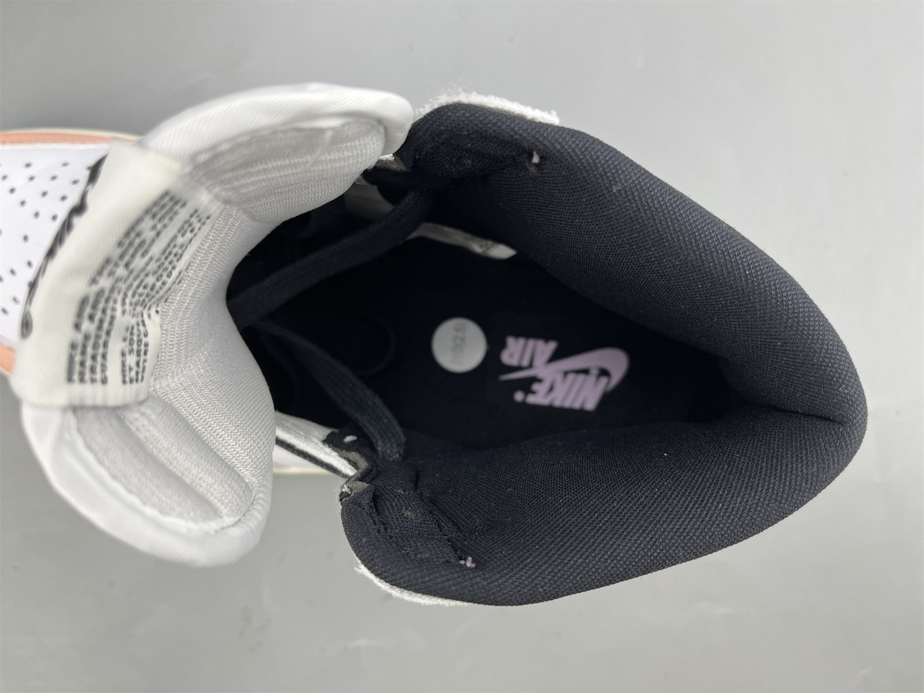 UA AIR JORDAN 1 RETRO HIGH OG 