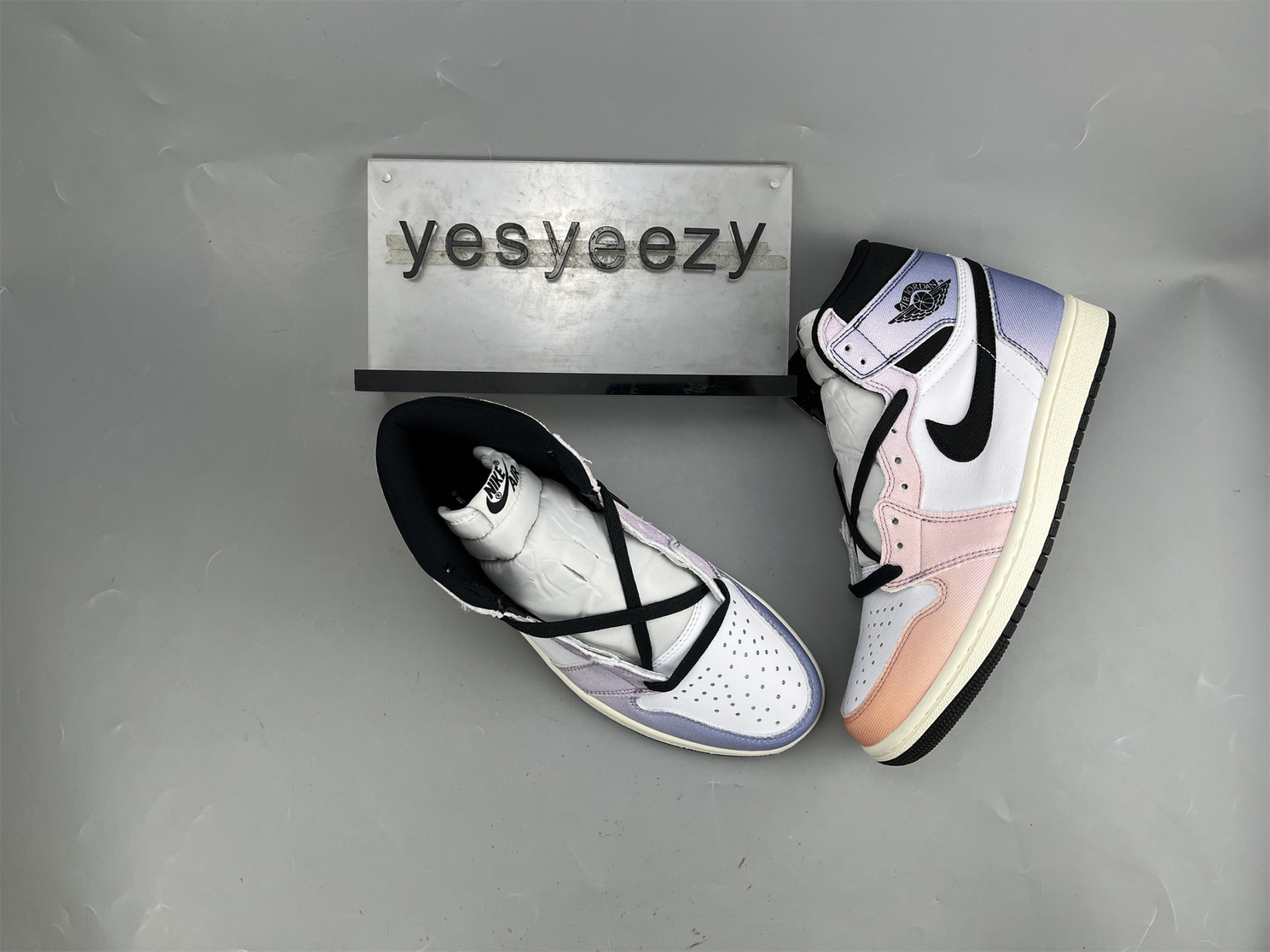 UA AIR JORDAN 1 RETRO HIGH OG 